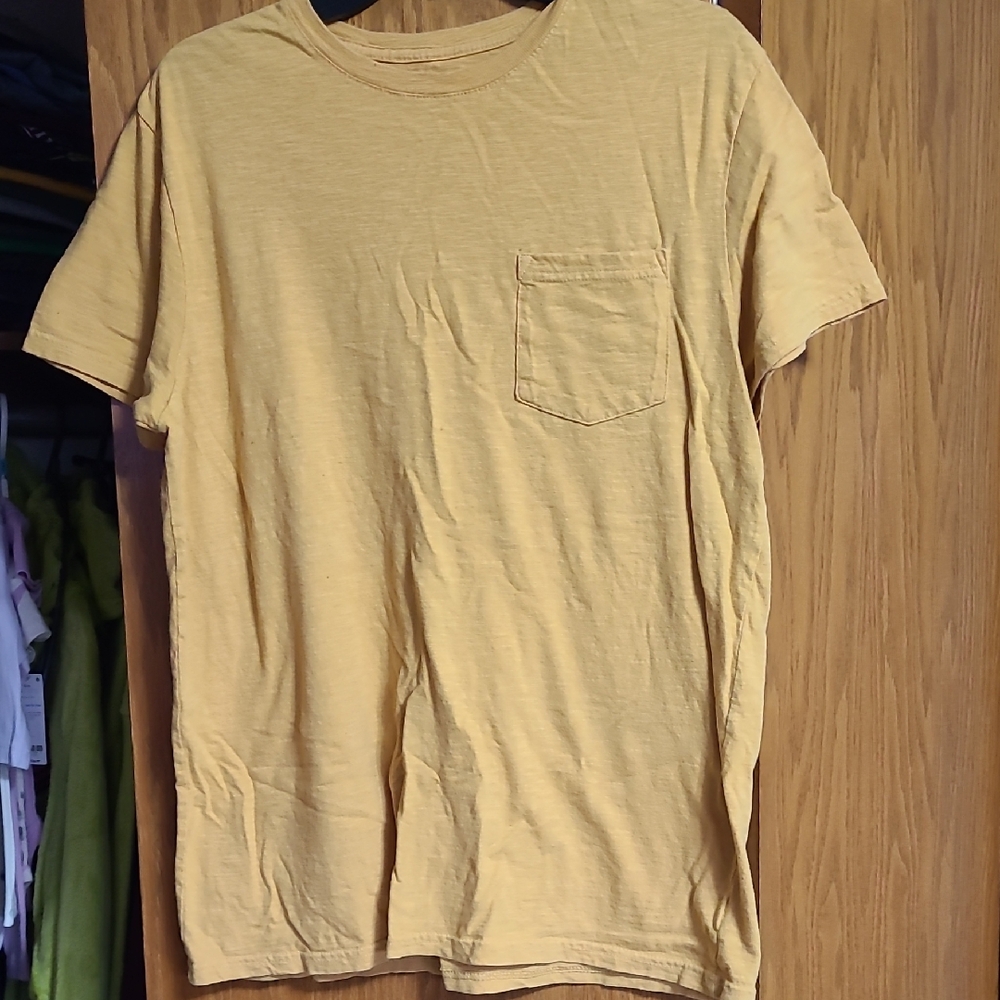 Goodfellow & Co Men's Yellow Short Sleeve Tee